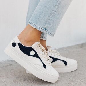 Soludos Yin Yang Platform Sneaker White and Black Size 6.5 New